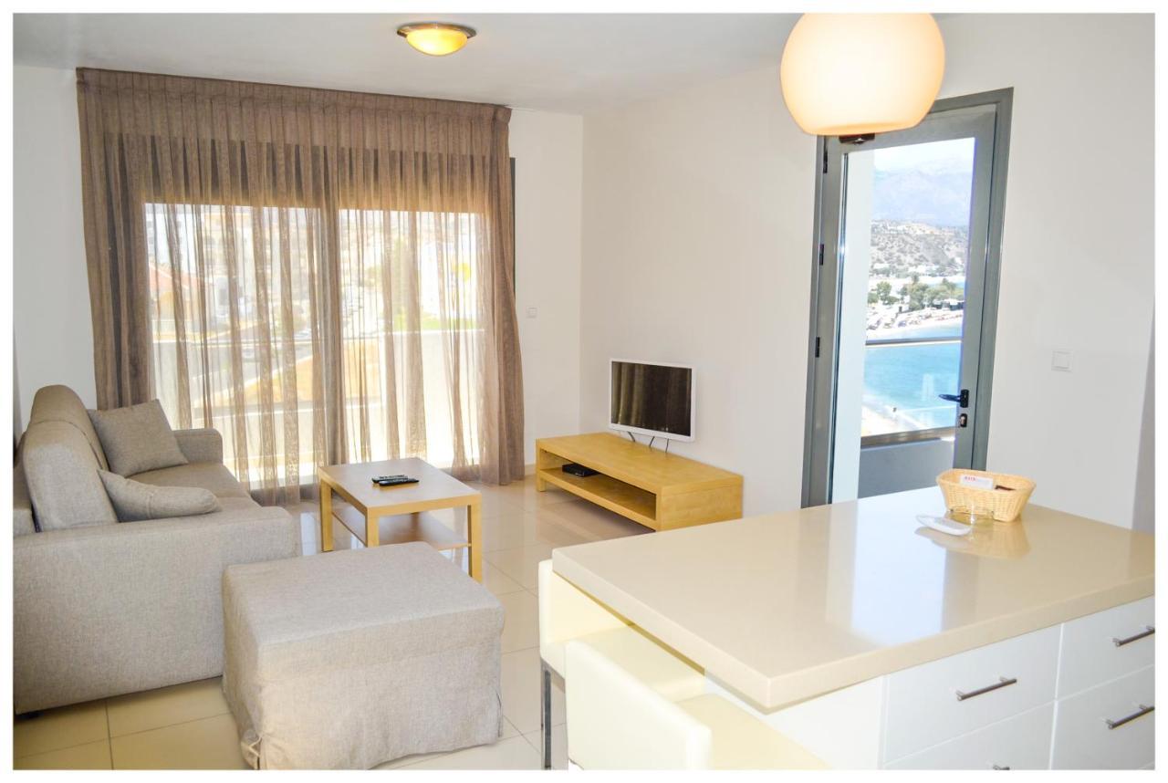 Potideon Bay Luxury Apartments Karpathos Exteriör bild